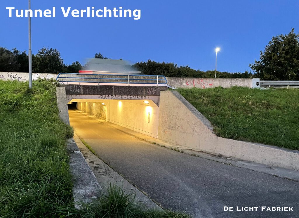 Tunnelverlichting 3000K dynadim 3A in polycarbonaat en anti graffiti IK10
